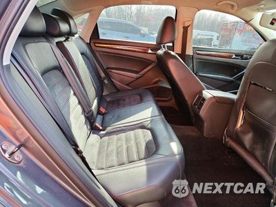 Zdjęcie 10 z 12 samochodu: 2013 VOLKSWAGEN PASSAT SEL VIN:1VWCH7A38DC046605 - miniatura