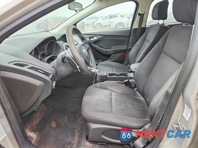 Zdjęcie 7 z 12 samochodu: 2016 FORD FOCUS SE VIN:1FADP3K20GL203904 - miniatura