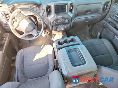 Zdjęcie 8 z 11 samochodu: 2019 CHEVROLET SILVERADO K1500 CUSTOM VIN:3GCPYBEHXKG107265 - miniatura