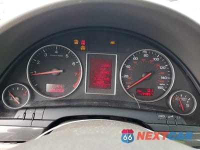 Zdjęcie 9 z 11 samochodu: 2003 AUDI A4 1.8T VIN:WAUJC68E23A197151 - miniatura