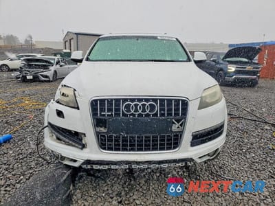 Piąte zdjęcie samochodu w środku: 2012 AUDI Q7 PREMIUM PLUS VIN:WA1LMAFE4CD006904 - miniatura