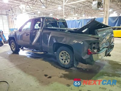 Drugie zdjęcie samochodu z przodu: 2010 CHEVROLET SILVERADO K1500 LS VIN:1GCSKREA9AZ128873 - miniatura