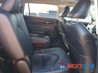 Zdjęcie 11 z 12 samochodu: 2023 TOYOTA HIGHLANDER XLE VIN:5TDKDRBH5PS023723 - miniatura