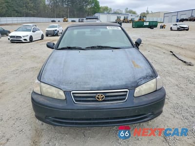 Piąte zdjęcie samochodu w środku: 2000 TOYOTA CAMRY LE VIN:4T1BG22K5YU733935 - miniatura