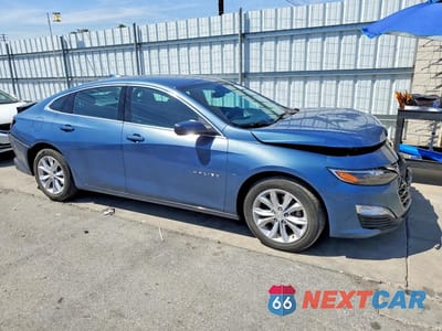 Czwarte zdjęcie samochodu z boku: 2025 CHEVROLET MALIBU LT VIN:1G1ZD5ST8SF146381 - miniatura