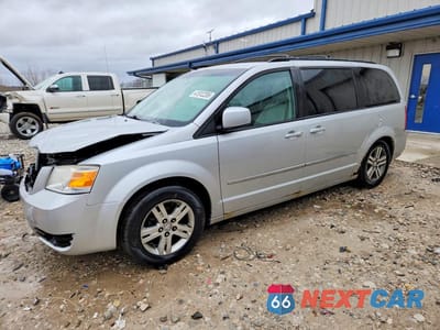 2010 DODGE GRAND CARAVAN CREW 2D4RN6DX4AR385043 - główne zdjęcie licytacji z USA - miniatura