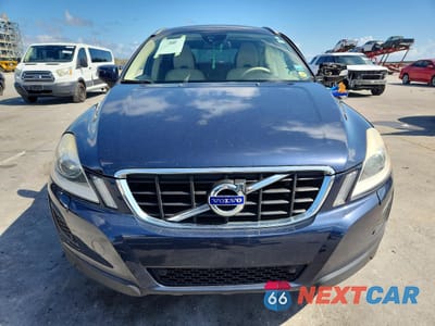 Piąte zdjęcie samochodu w środku: 2013 VOLVO XC60 3.2 VIN:YV4952DL1D2418342 - miniatura