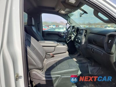 Zdjęcie 10 z 11 samochodu: 2023 CHEVROLET SILVERADO K2500 HEAVY DUTY VIN:1GC0YLE77PF249273 - miniatura