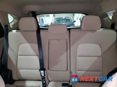 Zdjęcie 10 z 13 samochodu: 2017 HYUNDAI TUCSON SE VIN:KM8J23A40HU267849 - miniatura