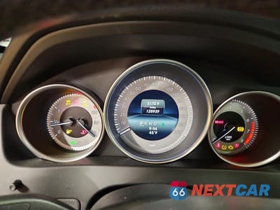 Zdjęcie 9 z 11 samochodu: 2015 MERCEDES-BENZ C 250 VIN:WDDGJ4HB0FG435017 - miniatura