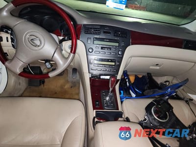 Zdjęcie 8 z 14 samochodu: 2004 LEXUS ES 330 BASE VIN:JTHBA30GX45013866 - miniatura