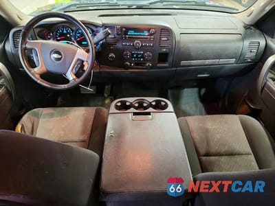Zdjęcie 8 z 13 samochodu: 2012 CHEVROLET SILVERADO K1500 LT VIN:1GCPKSE71CF139534 - miniatura