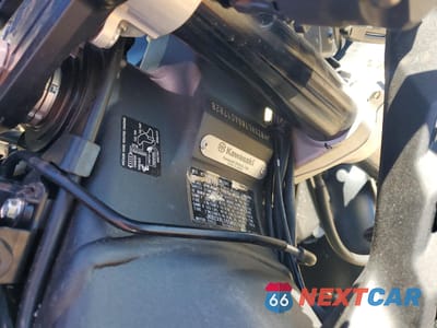Zdjęcie 9 z 10 samochodu: 2025 KAWASAKI ZX1002 L VIN:JKBZXVL16SA017828 - miniatura