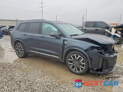 Czwarte zdjęcie samochodu z boku: 2021 CADILLAC XT6 SPORT VIN:1GYKPGRS9MZ169978 - miniatura