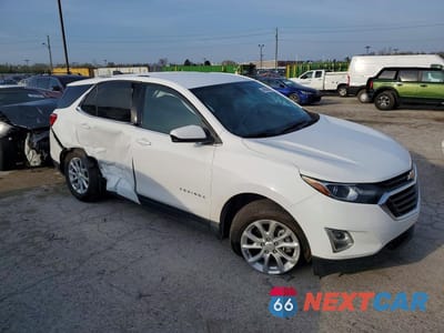 Czwarte zdjęcie samochodu z boku: 2018 CHEVROLET EQUINOX LT VIN:2GNAXSEV1J6154667 - miniatura