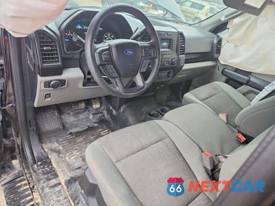Zdjęcie 8 z 12 samochodu: 2019 FORD F150 VIN:1FTMF1CB4KKD23560 - miniatura