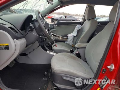 Zdjęcie 7 z 12 samochodu: 2012 HYUNDAI ACCENT VIN:KMHCU5AEXCU035095 - miniatura