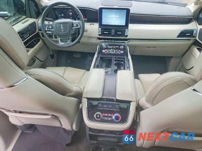 Zdjęcie 8 z 14 samochodu: 2018 LINCOLN NAVIGATOR RESERVE VIN:5LMJJ2LT7JEL19119 - miniatura