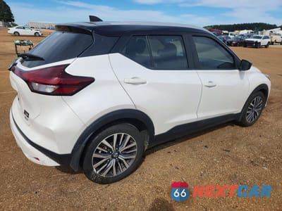 Trzecie zdjęcie samochodu z tyłu: 2021 NISSAN KICKS SV VIN:3N1CP5CV4ML554537 - miniatura