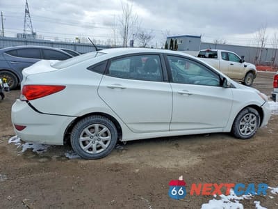 Trzecie zdjęcie samochodu z tyłu: 2014 HYUNDAI ACCENT GLS VIN:KMHCT4AE9EU678456 - miniatura