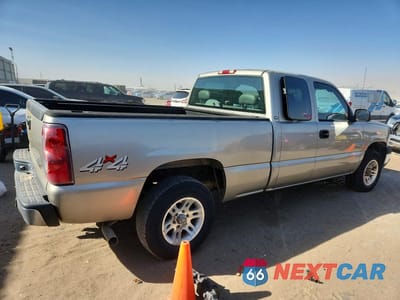 Trzecie zdjęcie samochodu z tyłu: 2003 CHEVROLET SILVERADO K1500 VIN:2GCEK19V031378834 - miniatura