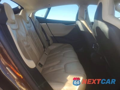 Zdjęcie 10 z 13 samochodu: 2014 TESLA MODEL S VIN:5YJSA1S12EFP48677 - miniatura