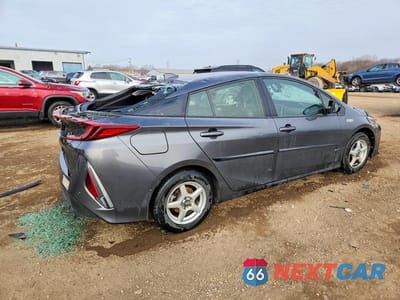 Trzecie zdjęcie samochodu z tyłu: 2017 TOYOTA PRIUS PRIME ADVANCED VIN:JTDKARFP9H3007103 - miniatura