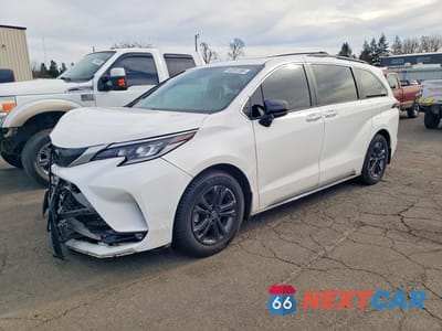 2024 TOYOTA SIENNA XSE 7-PASSENGER 5TDDSKFC5RS116104 - główne zdjęcie licytacji z USA - miniatura