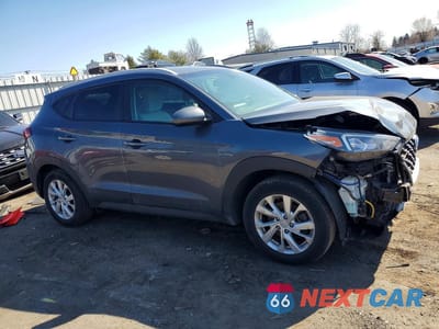 Czwarte zdjęcie samochodu z boku: 2019 HYUNDAI TUCSON VALUE VIN:KM8J3CA48KU986898 - miniatura