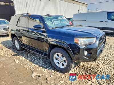 Czwarte zdjęcie samochodu z boku: 2014 TOYOTA 4RUNNER SR5 PREMIUM VIN:JTEBU5JR5E5175762 - miniatura