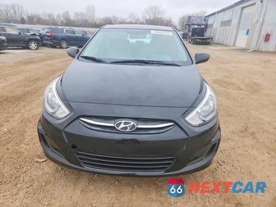 Piąte zdjęcie samochodu w środku: 2017 HYUNDAI ACCENT SE VIN:KMHCT4AEXHU380146 - miniatura