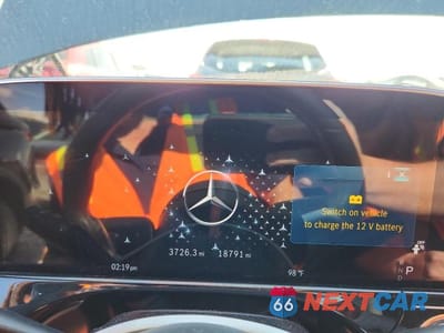 Zdjęcie 9 z 12 samochodu: 2025 MERCEDES-BENZ E 350 4MATIC VIN:W1KLF4HB7SA119773 - miniatura