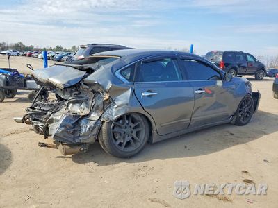 Trzecie zdjęcie samochodu z tyłu: 2017 NISSAN ALTIMA 2.5 SR VIN:1N4AL3AP0HN352735 - miniatura