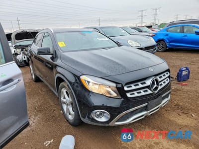 Czwarte zdjęcie samochodu z boku: 2020 MERCEDES-BENZ GLA 250 VIN:WDCTG4EB9LU023732 - miniatura