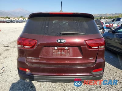Zdjęcie 6 z 12 samochodu: 2019 KIA SORENTO LX VIN:5XYPG4A39KG549199 - miniatura