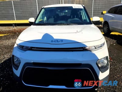 Piąte zdjęcie samochodu w środku: 2022 KIA SOUL S VIN:KNDJ23AU9N7167506 - miniatura