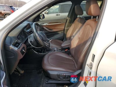 Zdjęcie 7 z 14 samochodu: 2016 BMW X1 XDRIVE28I VIN:WBXHT3C3XGP880789 - miniatura