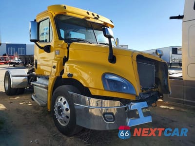 2013 FREIGLINER CASCADIA 125 1FUBGDDV2DSBU5032 - główne zdjęcie licytacji z USA - miniatura