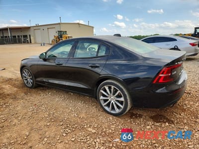 Drugie zdjęcie samochodu z przodu: 2021 VOLVO S60 T5 MOMENTUM VIN:7JR102FK4MG094147 - miniatura