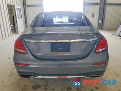 Zdjęcie 6 z 11 samochodu: 2017 MERCEDES-BENZ E 300 VIN:WDDZF4JB6HA082969 - miniatura