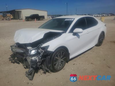 2024 TOYOTA CAMRY HYBRID SE 4T1G31AK1RU621194 - główne zdjęcie licytacji z USA - miniatura