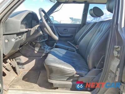 Zdjęcie 7 z 11 samochodu: 1986 BMW 3 SERIES VIN:WBADB7403D1047082 - miniatura