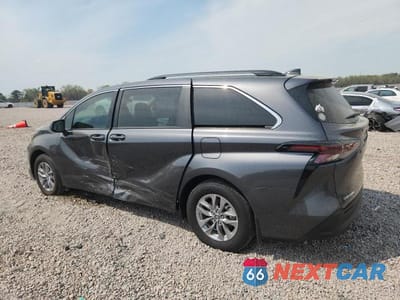 Drugie zdjęcie samochodu z przodu: 2025 TOYOTA SIENNA LE 8-PASSENGER VIN:5TDKSKFC8SS222494 - miniatura