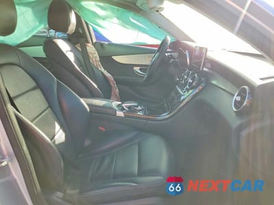Zdjęcie 7 z 12 samochodu: 2016 MERCEDES-BENZ C 300 VIN:55SWF4JB8GU132000 - miniatura