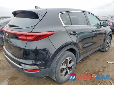 Trzecie zdjęcie samochodu z tyłu: 2022 KIA SPORTAGE LX VIN:KNDPMCAC3N7993280 - miniatura