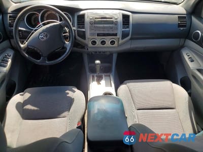 Zdjęcie 8 z 12 samochodu: 2011 TOYOTA TACOMA PRERUNNER V6 VIN:3TMJU4GN3BM120408 - miniatura