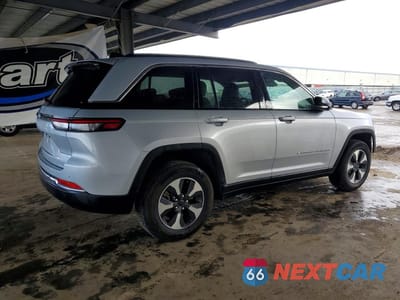 Trzecie zdjęcie samochodu z tyłu: 2024 JEEP GRAND CHEROKEE LIMITED 4XE VIN:1C4RJYB65RC158415 - miniatura