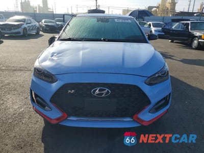 Piąte zdjęcie samochodu w środku: 2022 HYUNDAI VELOSTER N BASE VIN:KMHT36AH3NU015552 - miniatura