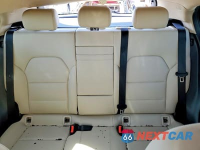 Zdjęcie 10 z 12 samochodu: 2016 MERCEDES-BENZ GLA 250 VIN:WDCTG4EB5GJ207041 - miniatura