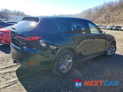 Trzecie zdjęcie samochodu z tyłu: 2024 MAZDA CX-90 PREFERRED VIN:JM3KKBHA4R1179010 - miniatura